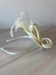 Elegant Ivory Fascinator Hat