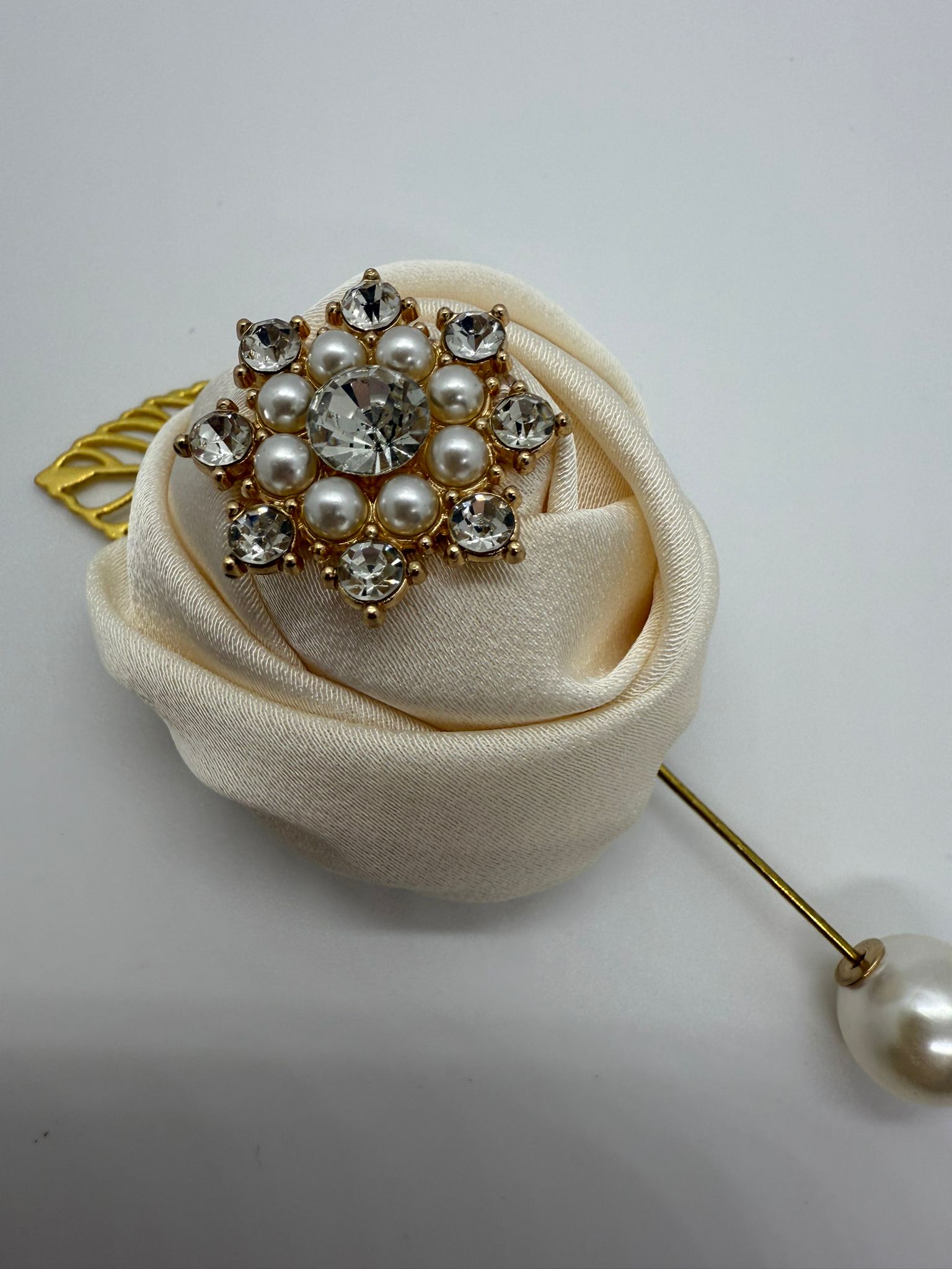 Ivory Pearl & Crystal Rose Pin Lapel